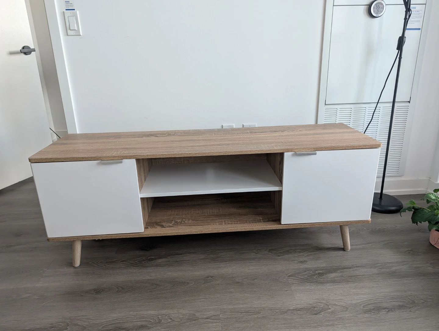 TV Console/Console Cabinet