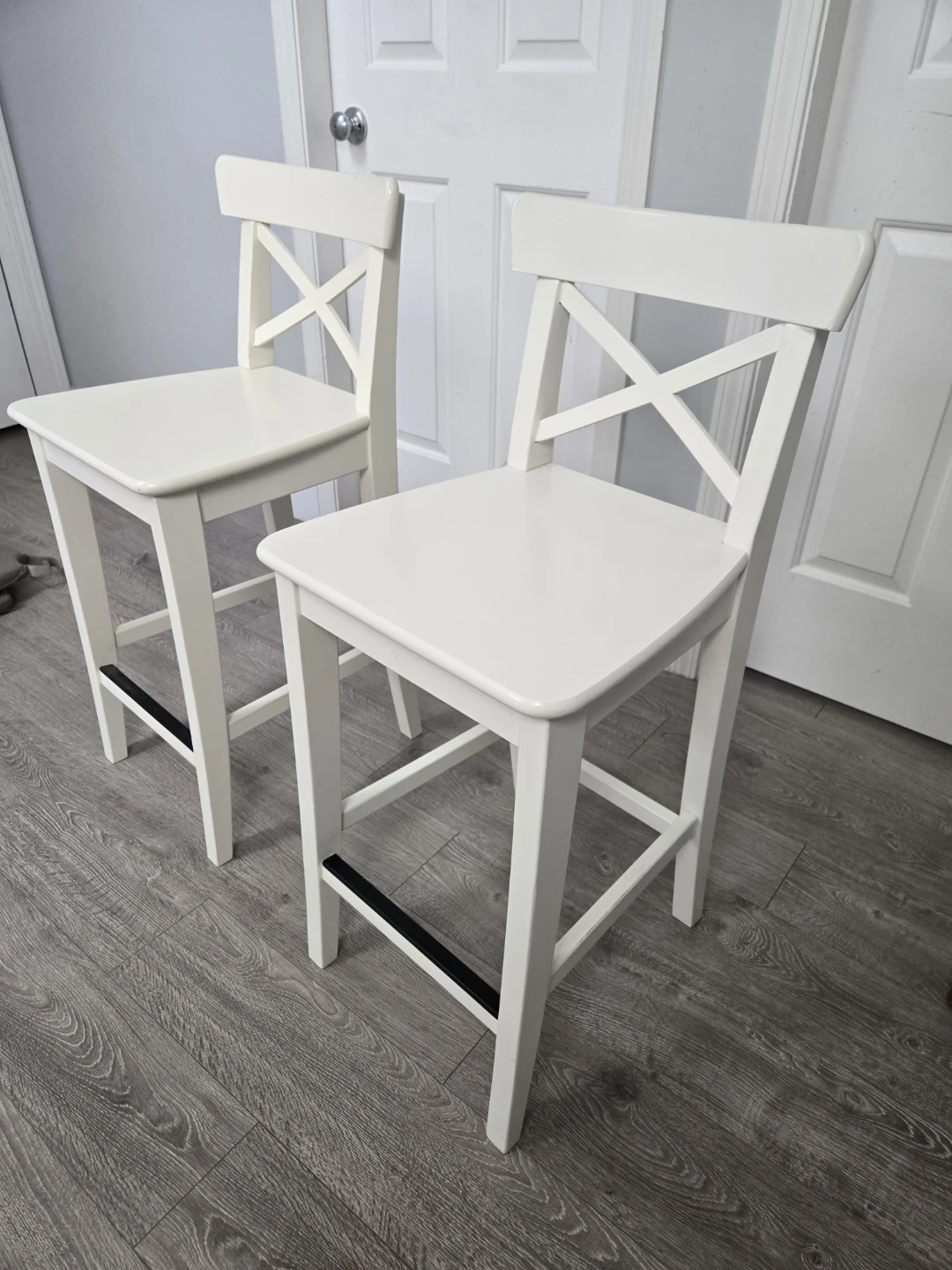 2 ikea ingolf stools - photo 5