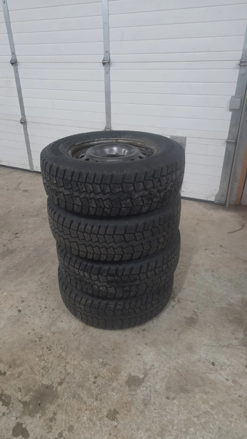 Set of 4 winter tires on steel rims - photo 2
