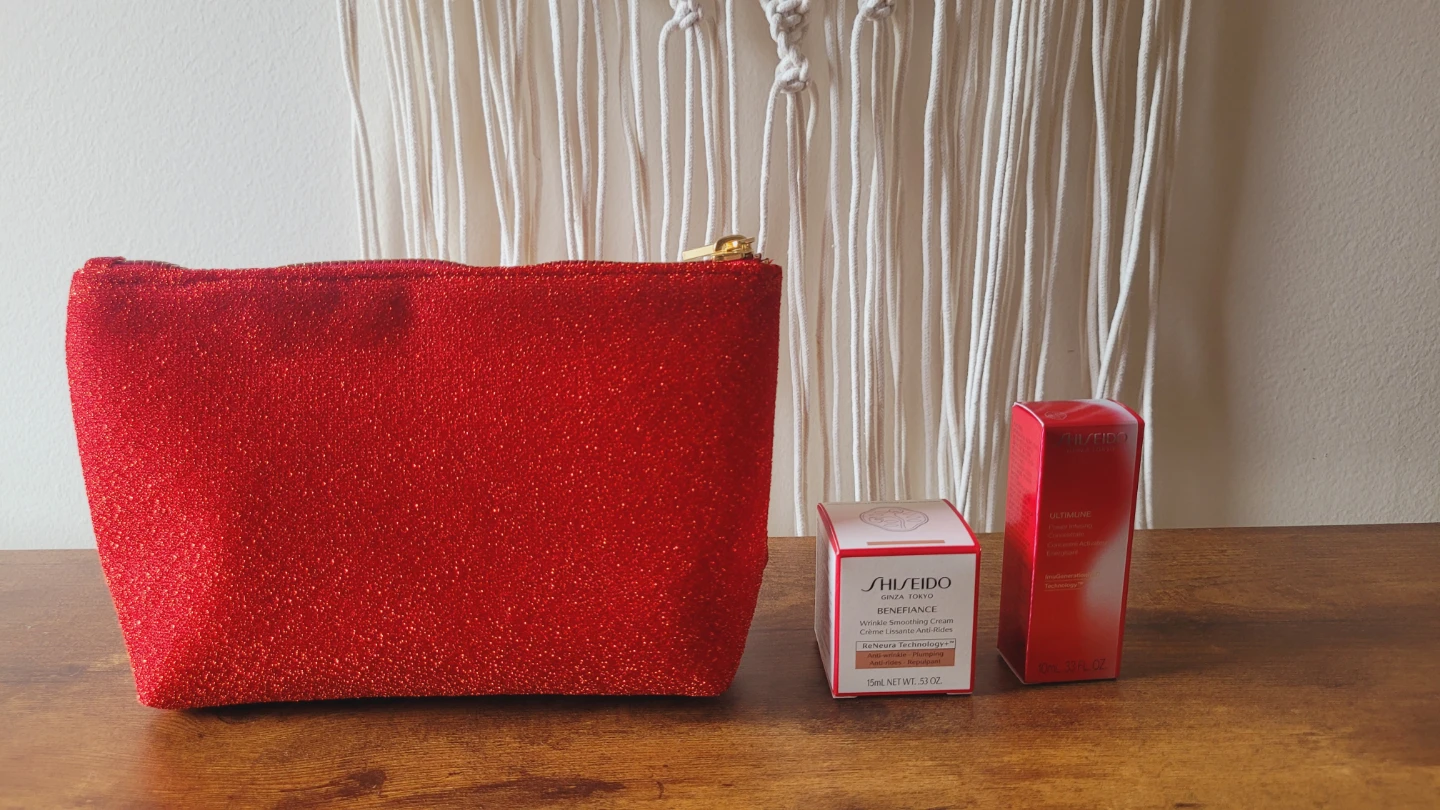 Shiseido Skincare Set + Cosmetic Pouch