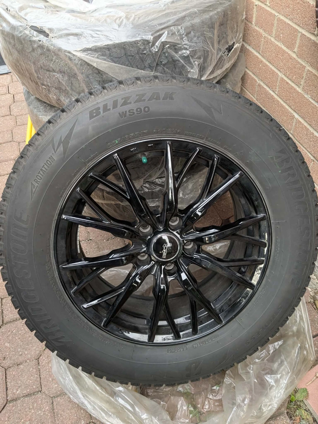 Bridgestone Blizzak WS90 Tires 225/65R17