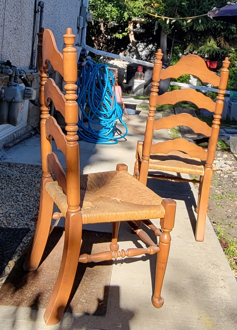 Set of Two Vintage Ladder Back Chairs - photo 3