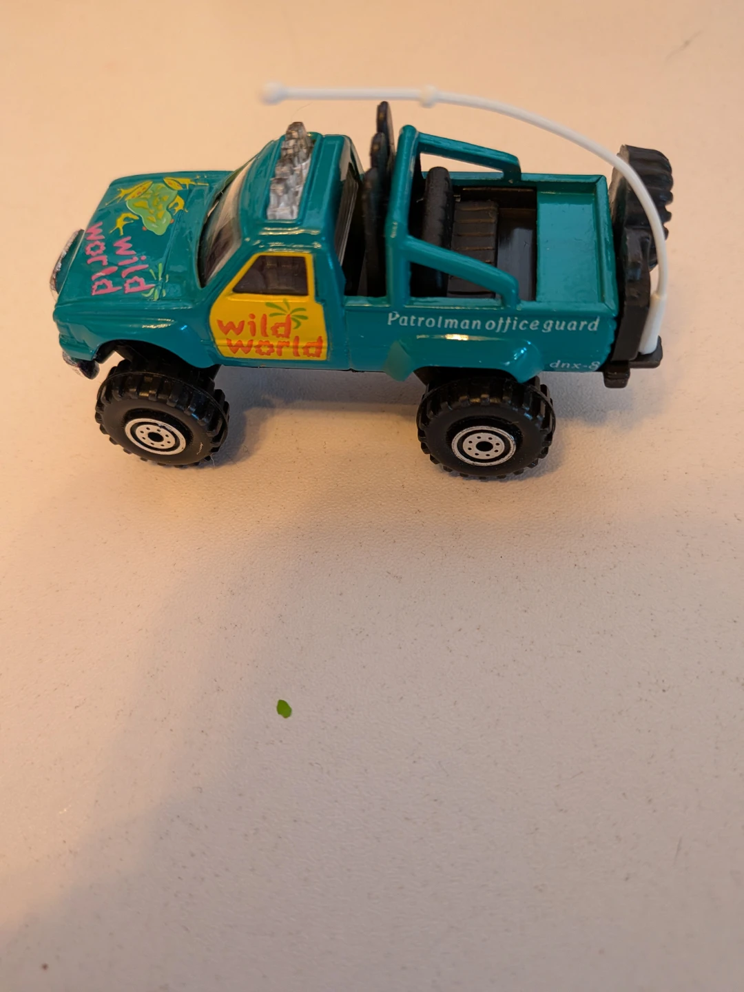 Wild World Diecast Toy Truck - photo 3