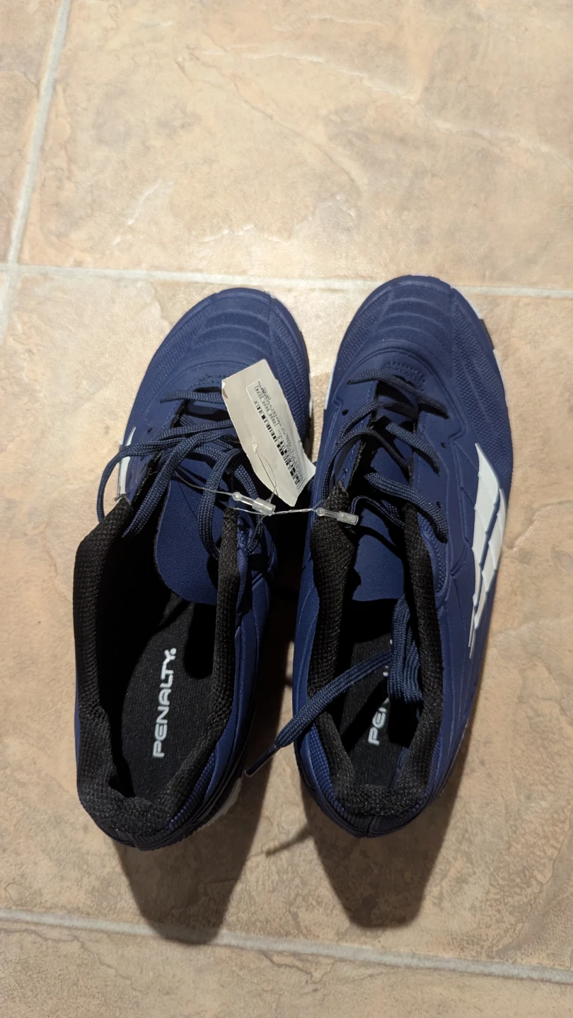 New Penalty Indoor Soccer Shoes - photo 3