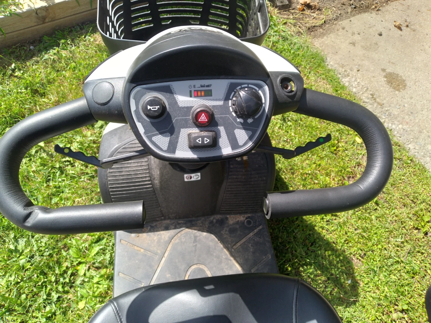 Scooter 🛵 - photo 2
