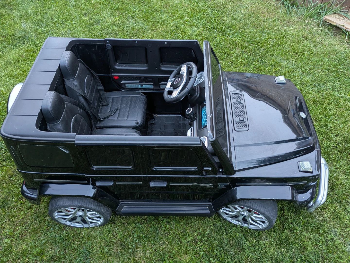 Mercedes-Benz G63 AMG Ride-On Toy Car - photo 4