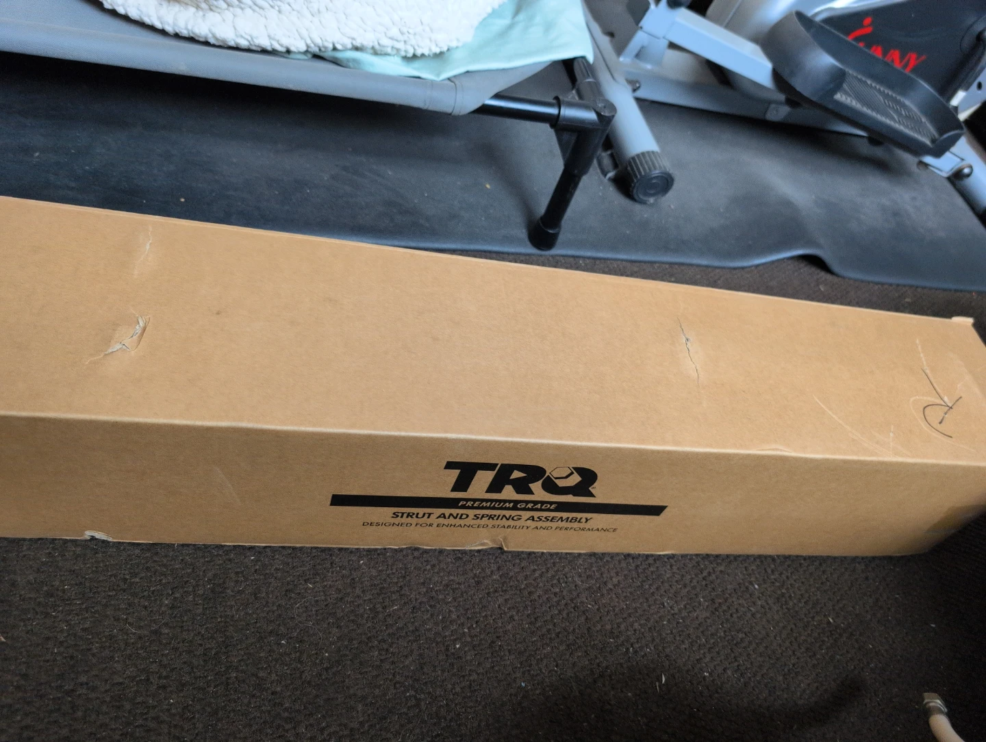 Passenger side  LF TRQ Loaded Strut Assembly and Sway Bar Link - photo 2