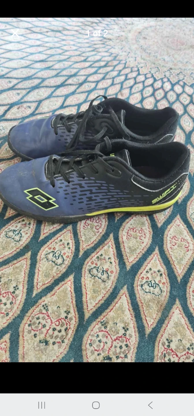 Lotto Swift Soccer Cleats size 3