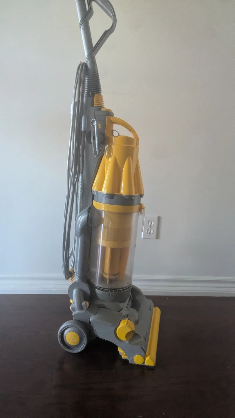 Dyson Upright Vacuum Cleaner - photo 2