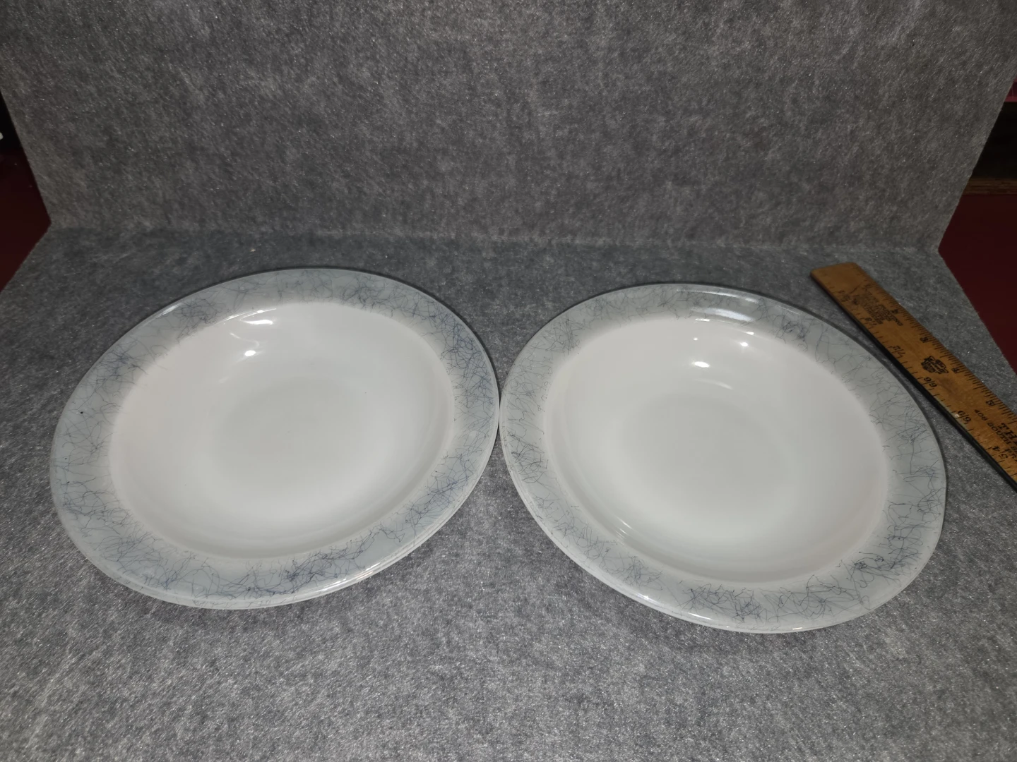 Two Corelle Sprout Pattern Dinner Plates - photo 2