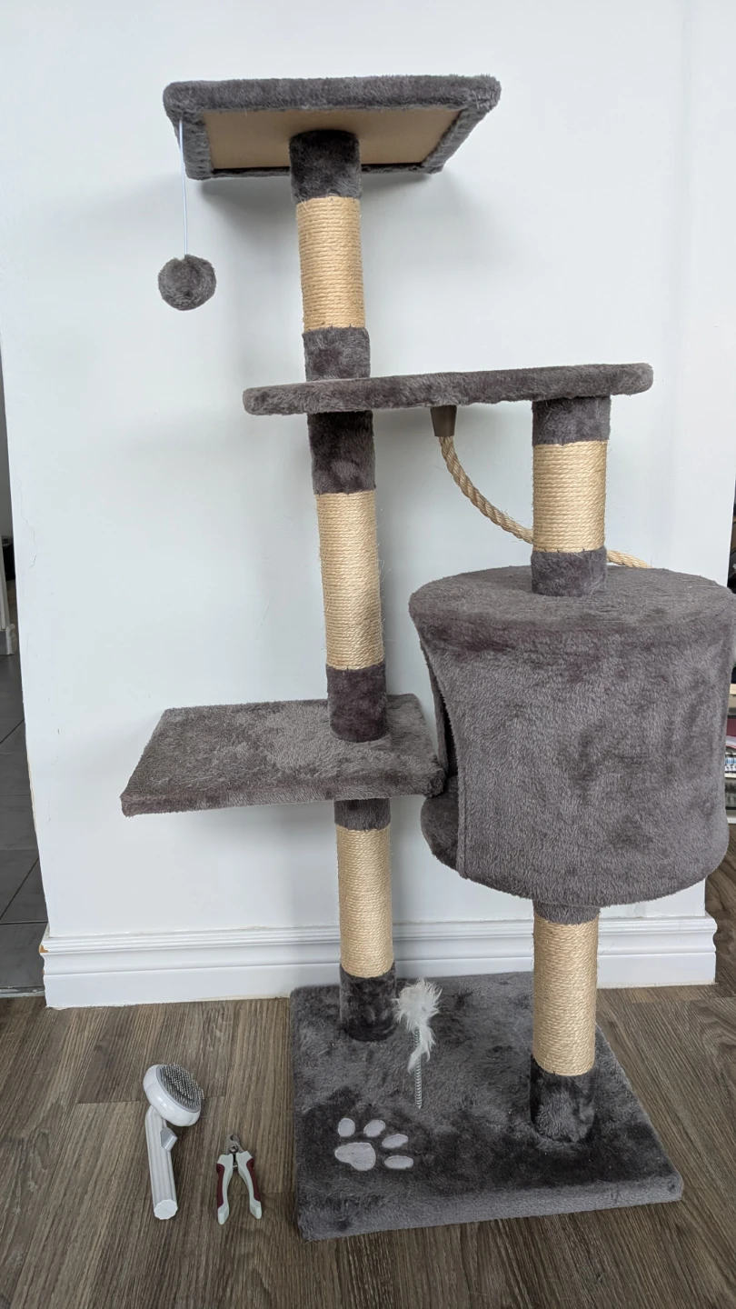 Multi-level Cat Tree with Grooming Tools