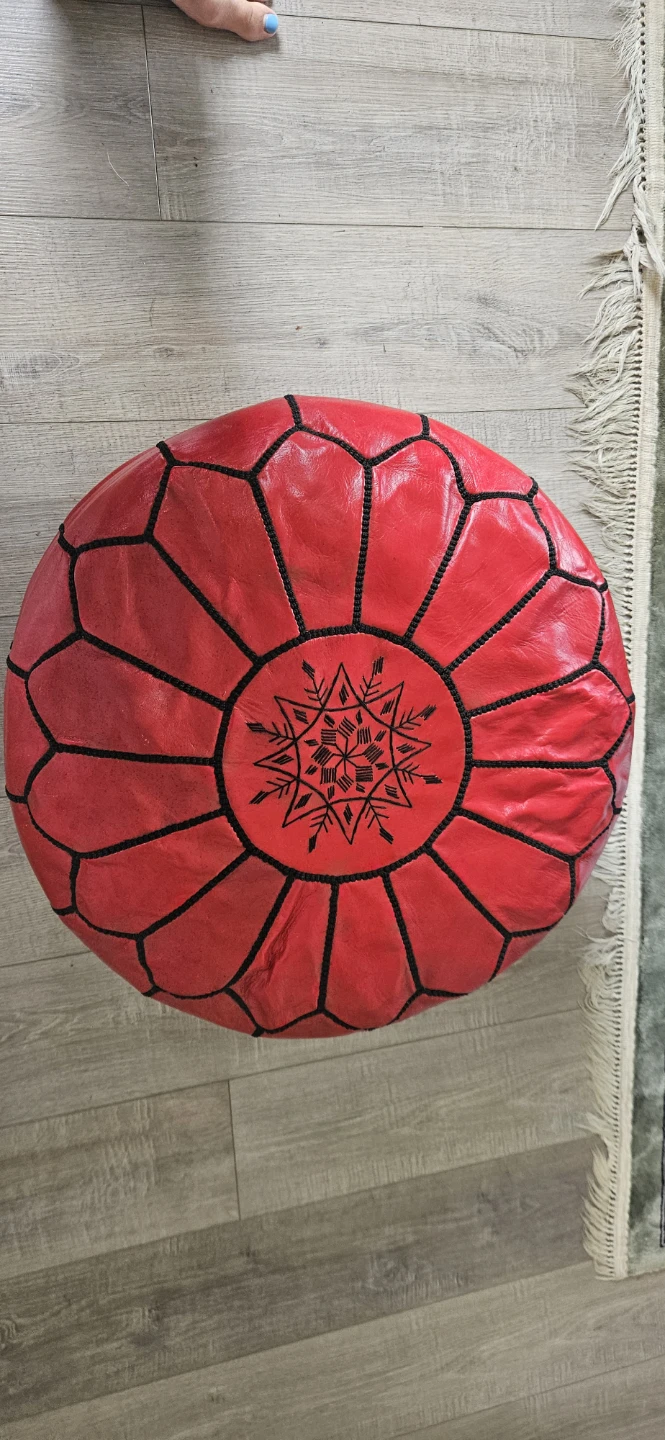 Red Leather Moroccan Pouf - photo 3