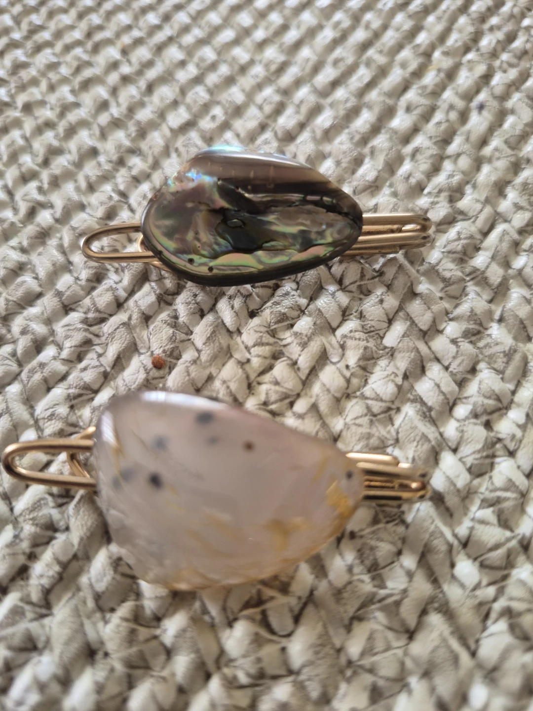 Set of Two Decorative Hair Clips - photo 2