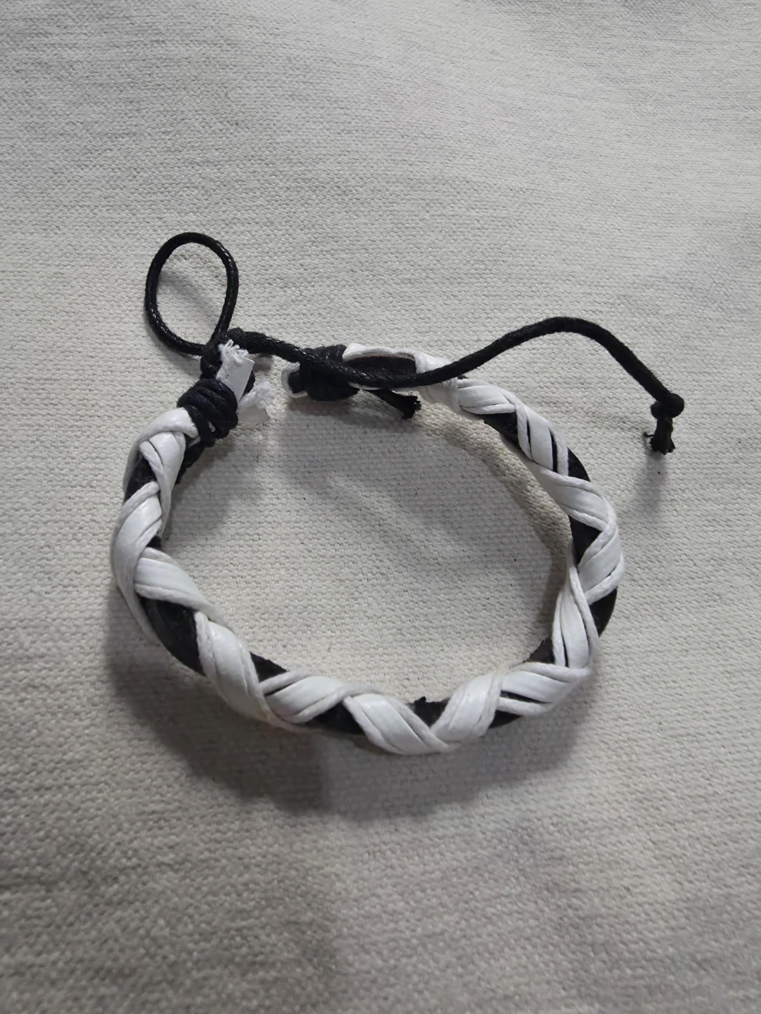 Black and White Braided Cord Bracelet 🏈 - photo 2