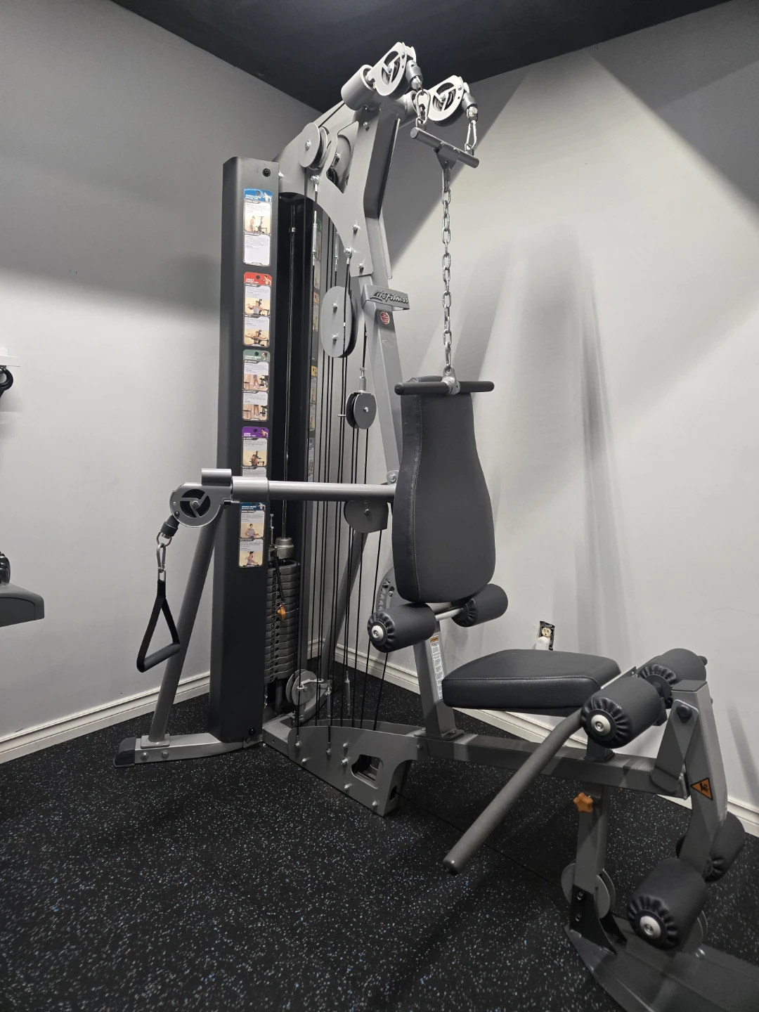 Life Fitness Multi-Gym