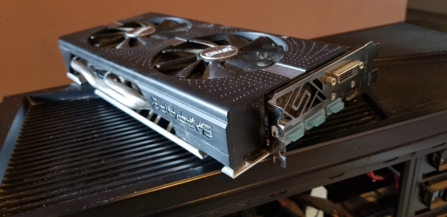 Thermaltake PC Case with Sapphire Nitro GPU - photo 4
