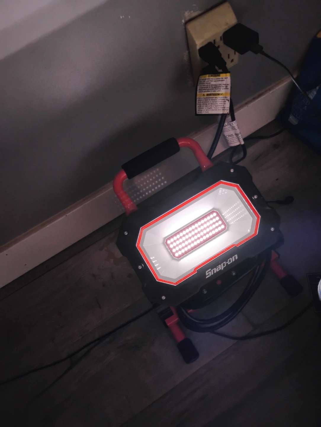 Snap-on 2700 Lumens LED Worklight - photo 2