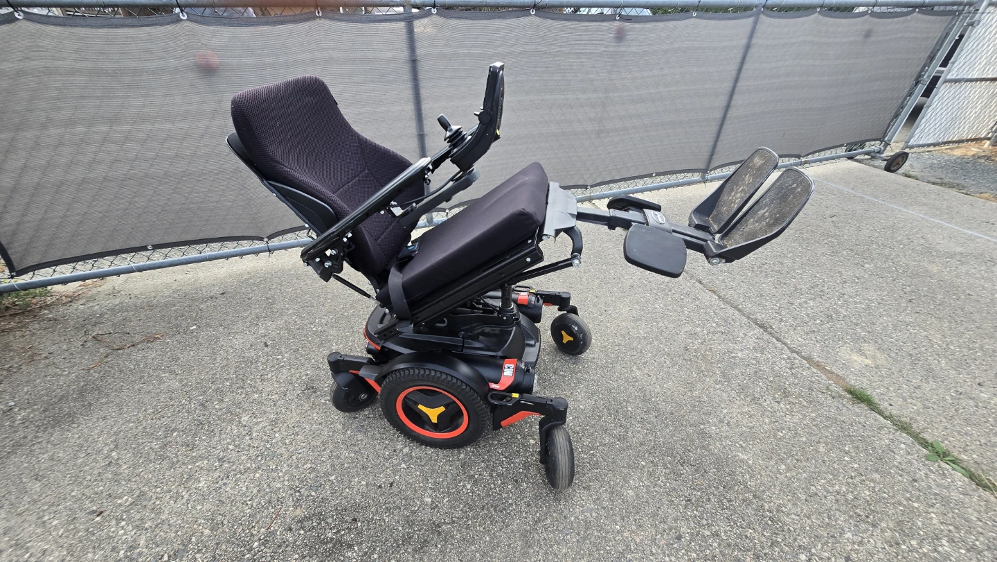 Permobil M3 Power Wheelchair Full Power Recline, Tilt & Lift - photo 5