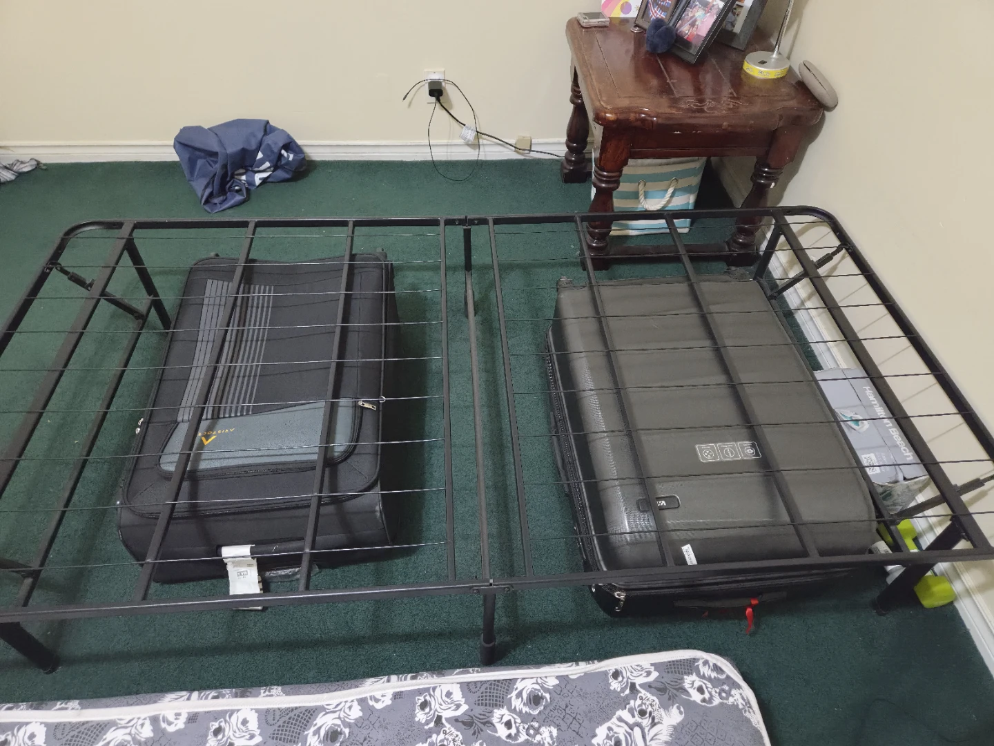 2 Single/Twin Bed Frames + Mattresses - photo 5