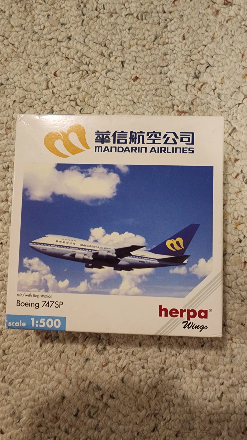 Herpa Wings Mandarin Airlines Boeing 747SP 1:500 Model