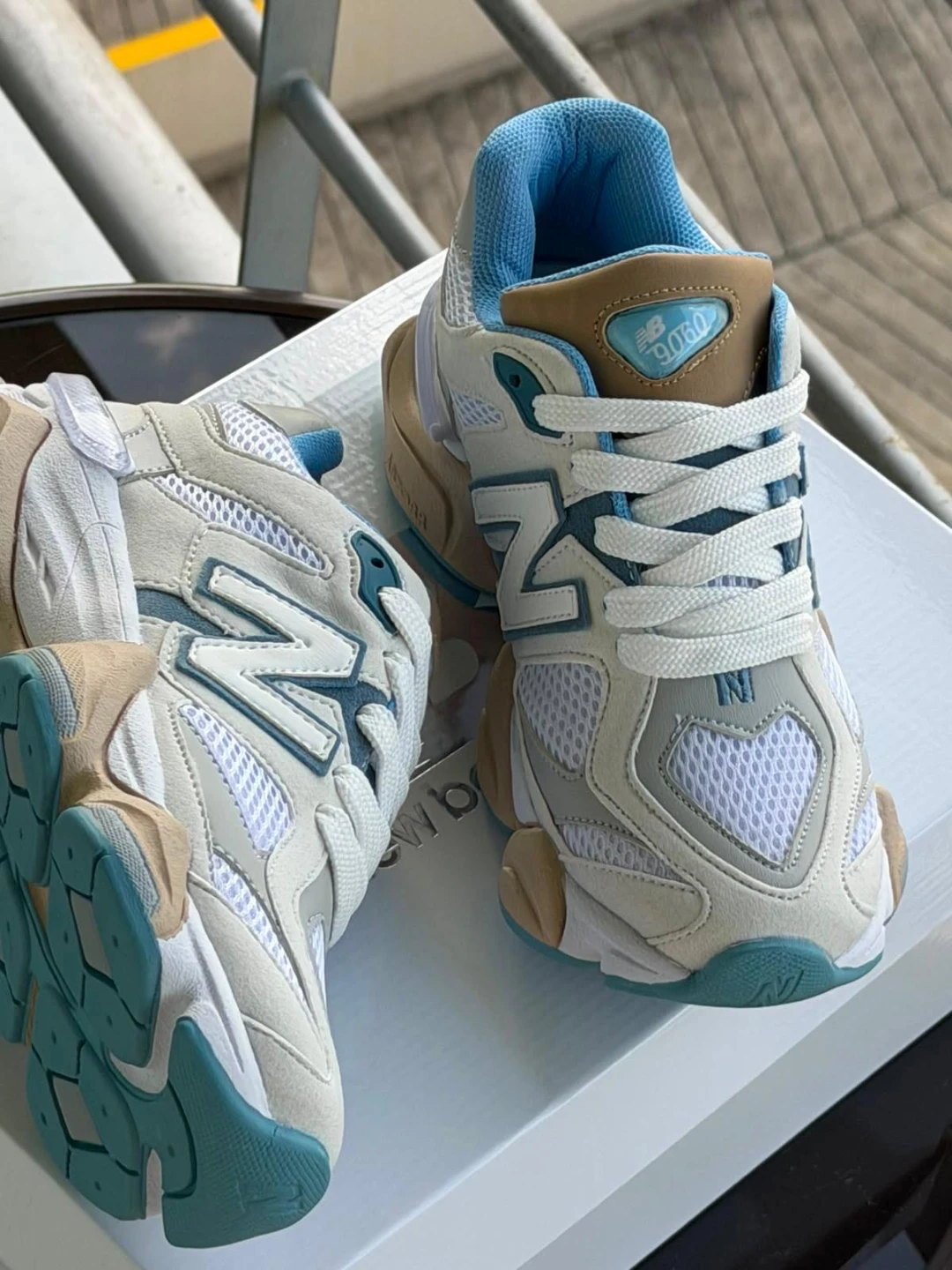 Louis Vuitton LV Arch Light Sneakers - photo 2