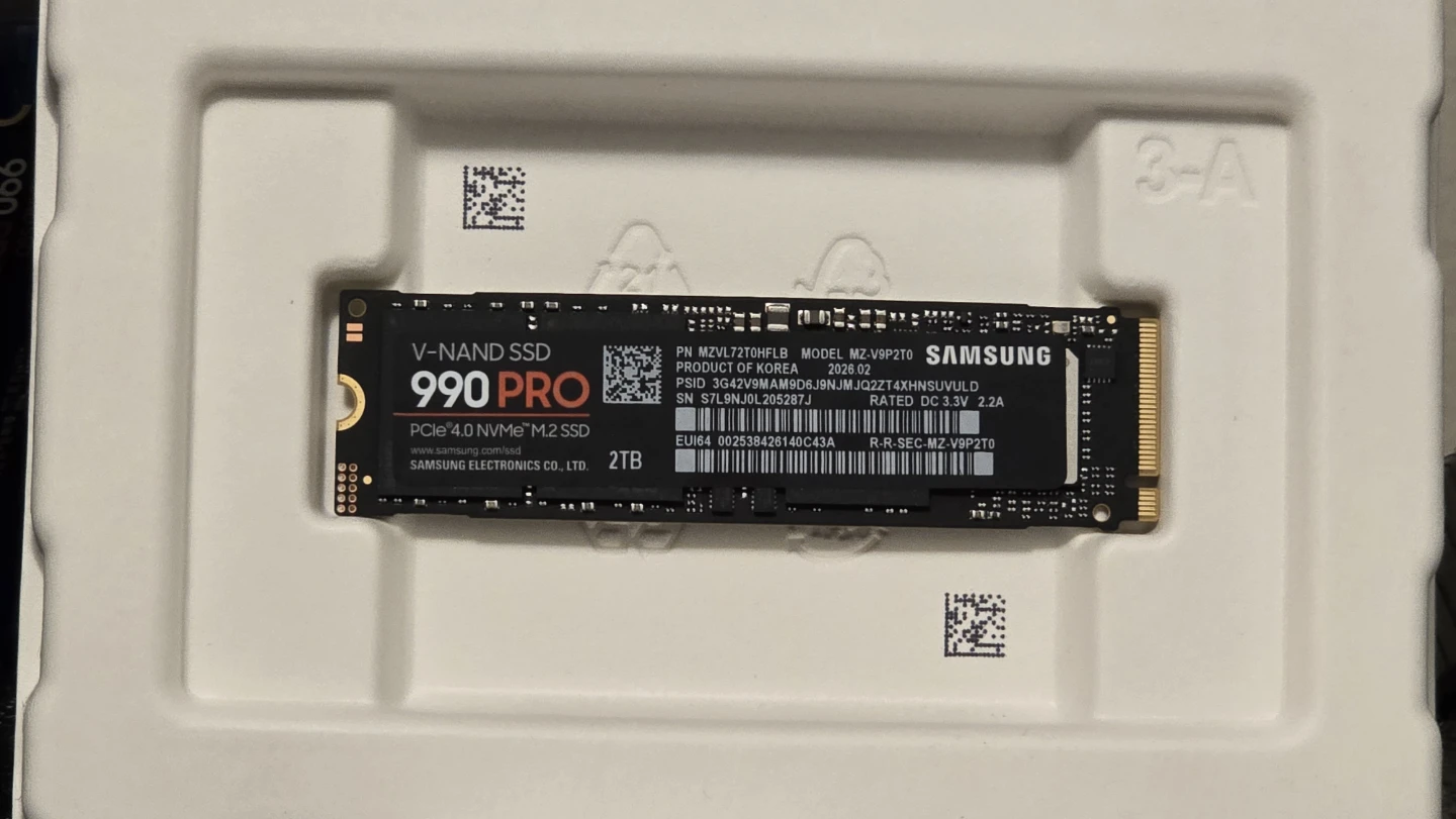 BRAND NEW Samsung 990 PRO 2TB PCIe 4.0 NVMe M.2 SSD - photo 2