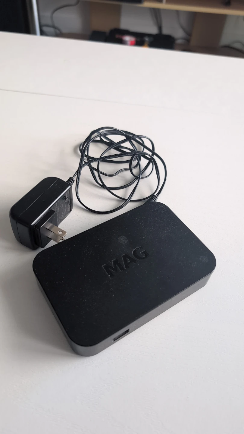 MAG IPTV Set-Top Box