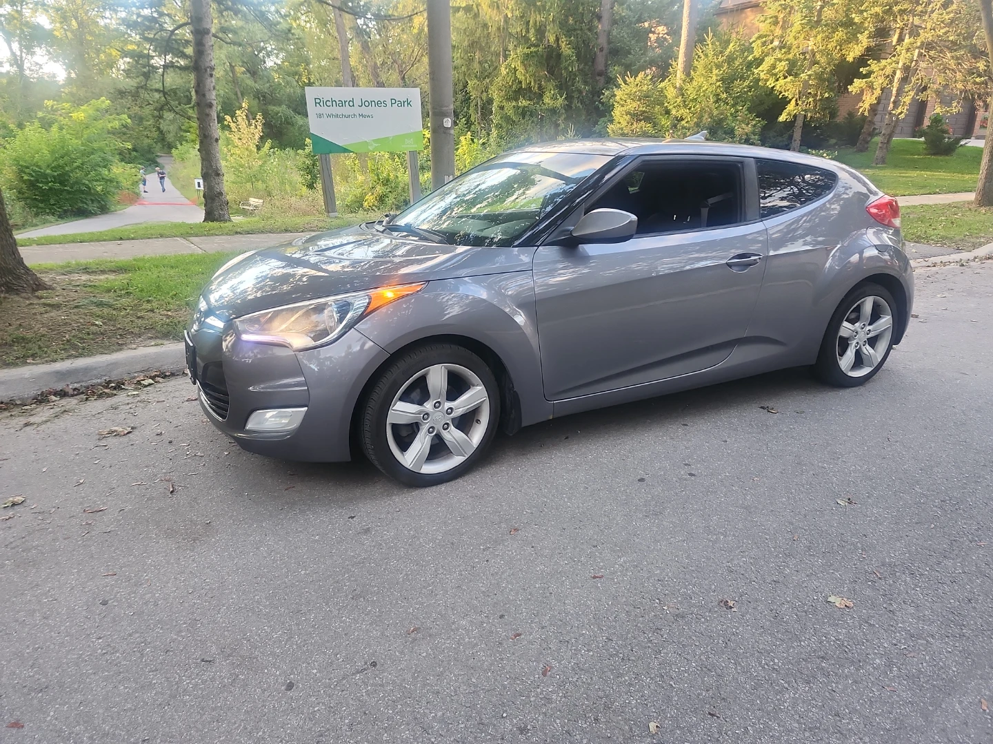 2013 Grey Hyundai Veloster - photo 5