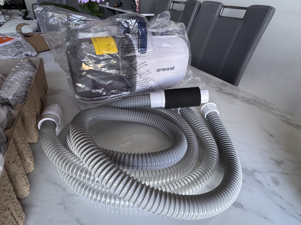 Oneisall Pet Grooming Vacuum Kit