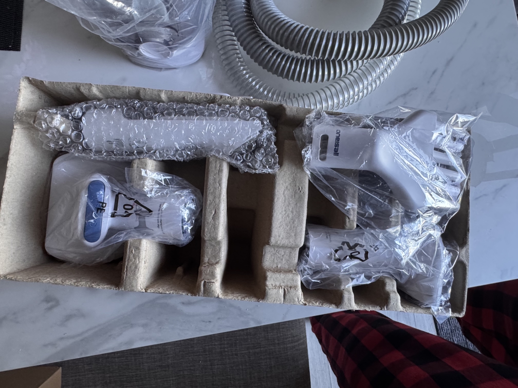 Oneisall Pet Grooming Vacuum Kit - photo 5