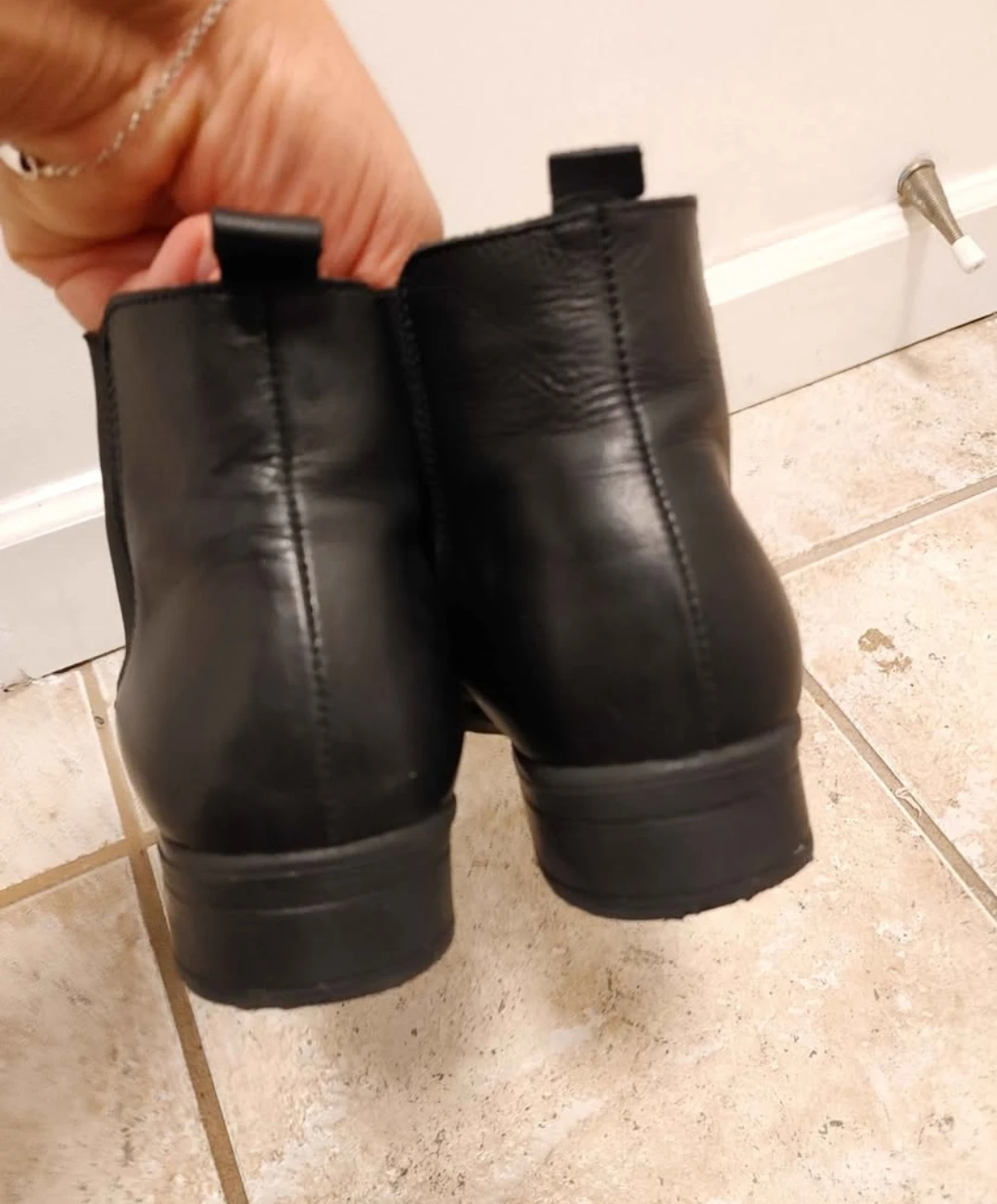 Women's Black Leather Boots size 7.5 - photo 3