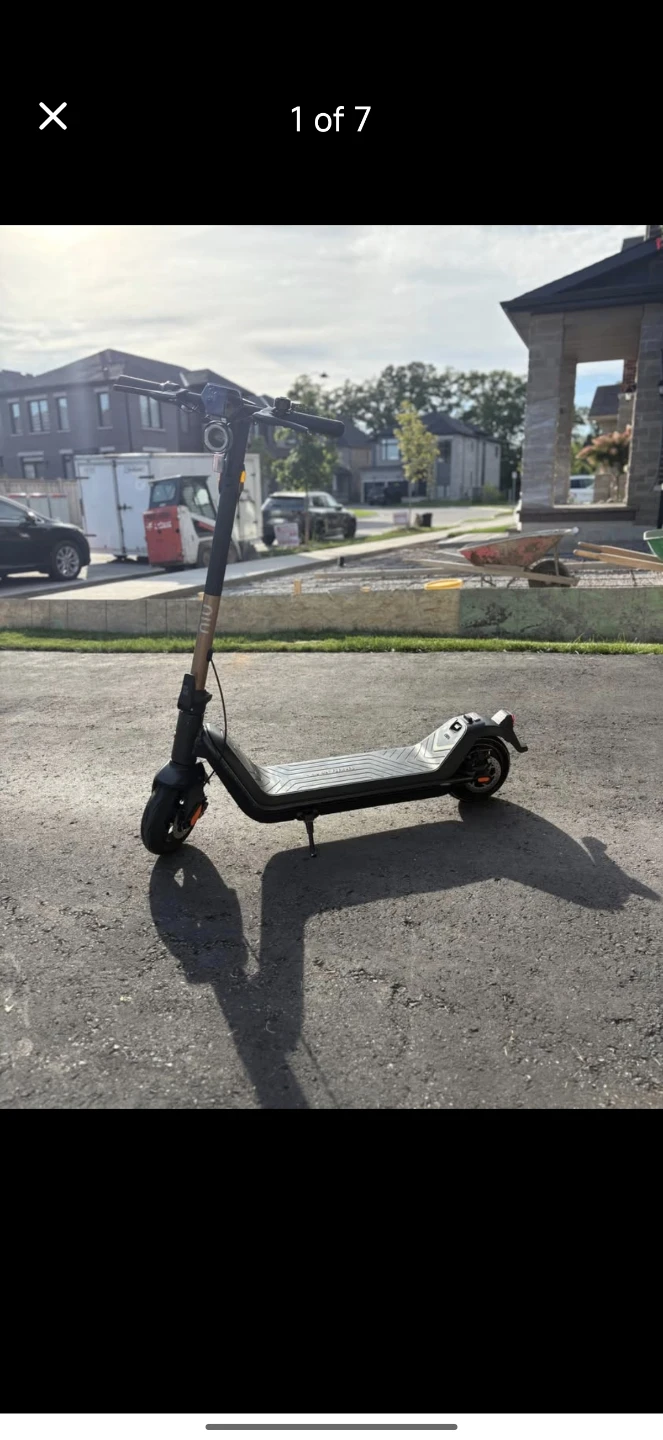 NIU KQi3 Pro Electric Kick Scooter