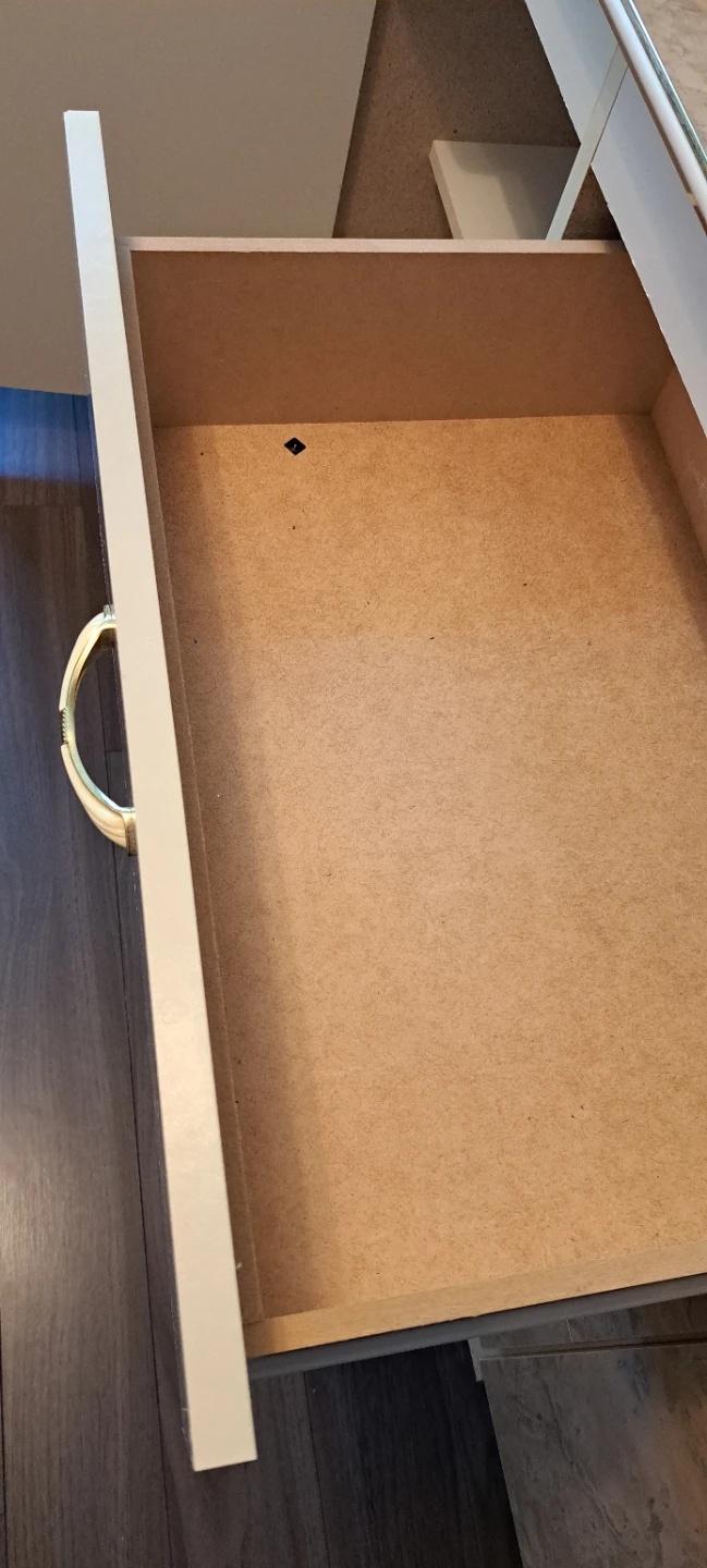 FREE: 1 dresser and 2 chairs - photo 3