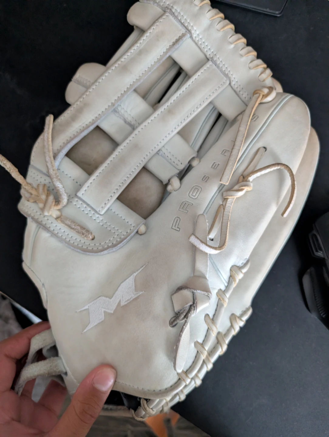 Miken Pro Series 14-inch Softball Glove - photo 2