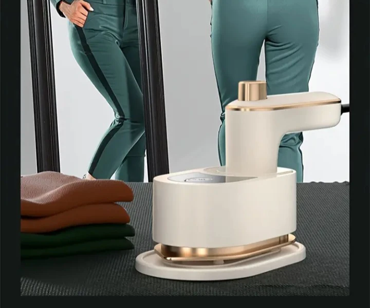 (BRAND NEW) Portable Foldable Handheld Garment Steamer