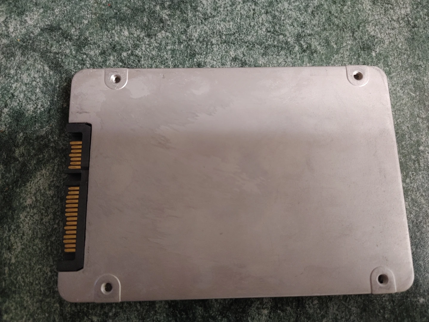 600gb Ssd Sata Intel ( 99% health ) - photo 2