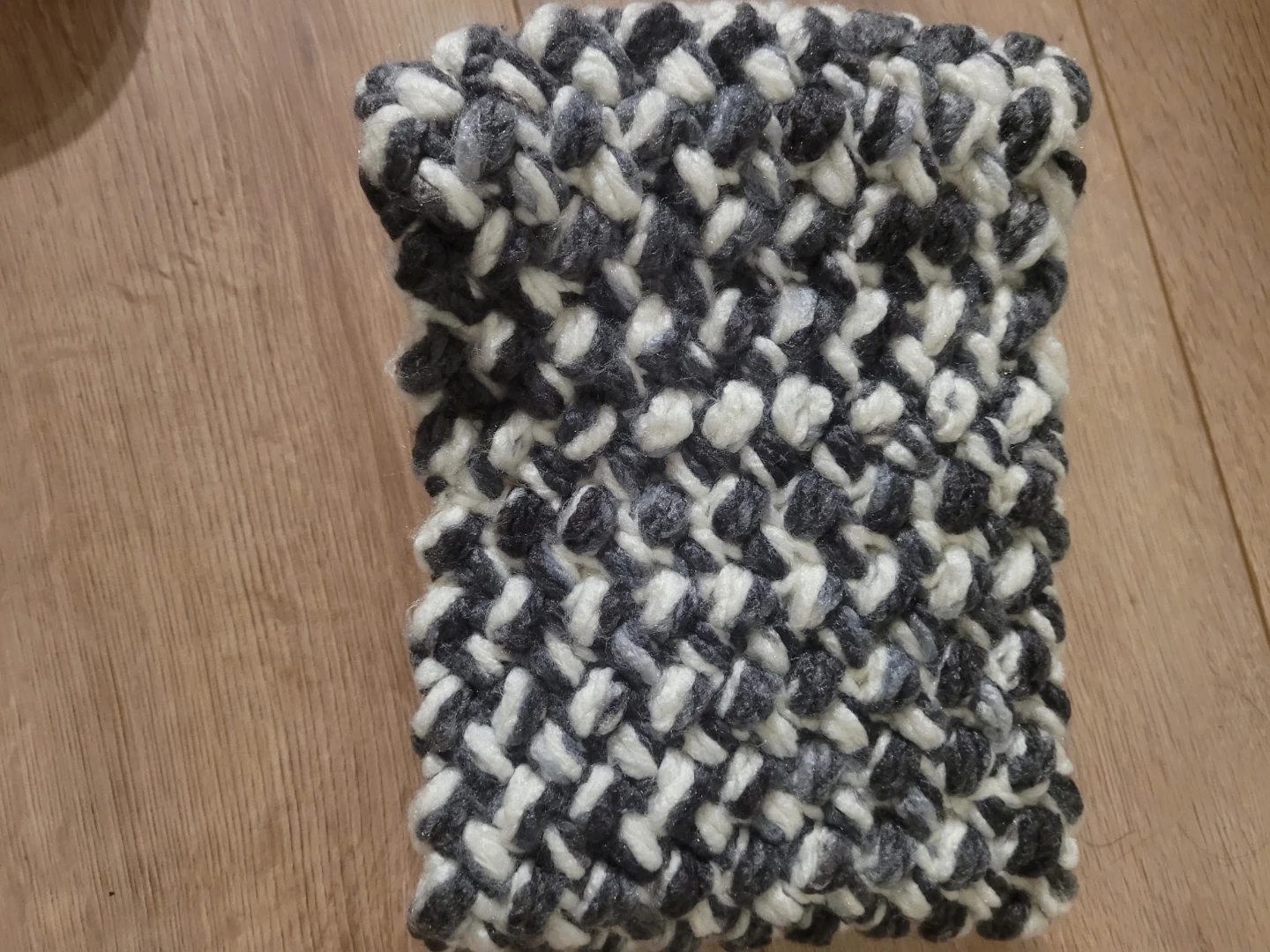 Hand-Knit Wool Blend Headband/neckband - photo 3