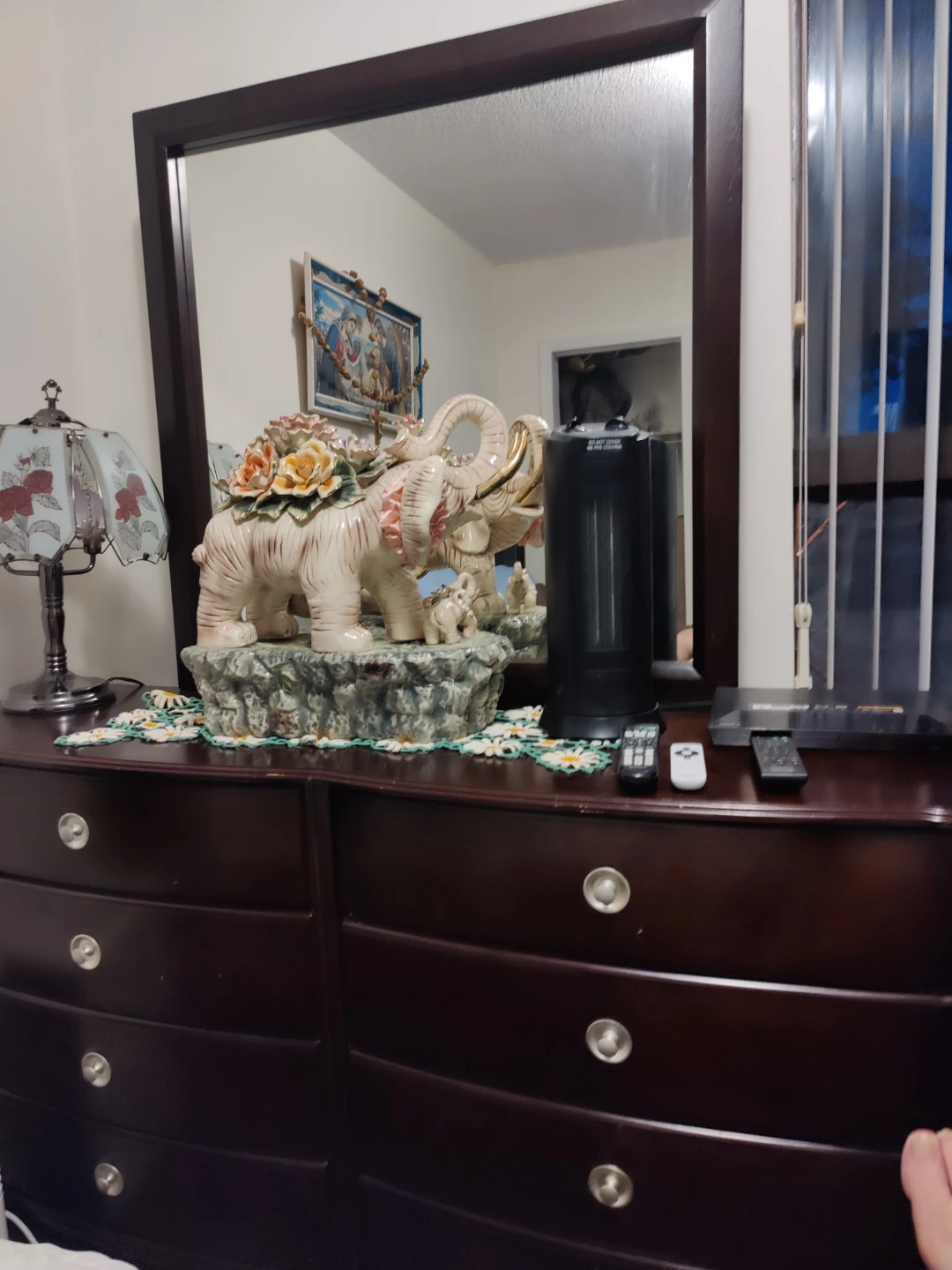 Wooden six storage dresser with mirror - photo 2