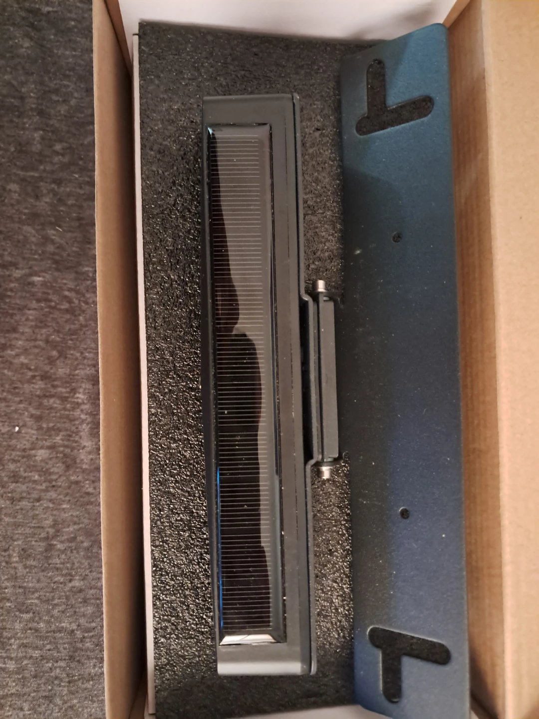 Solar wireless backup camera - photo 2