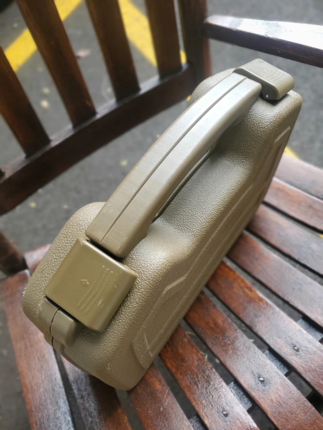 Hard Plastic Carrying Case - photo 3