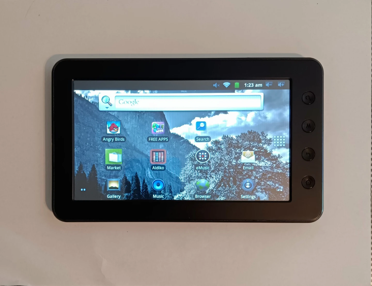 Coby Kyros 7" Touchscreen Tablet