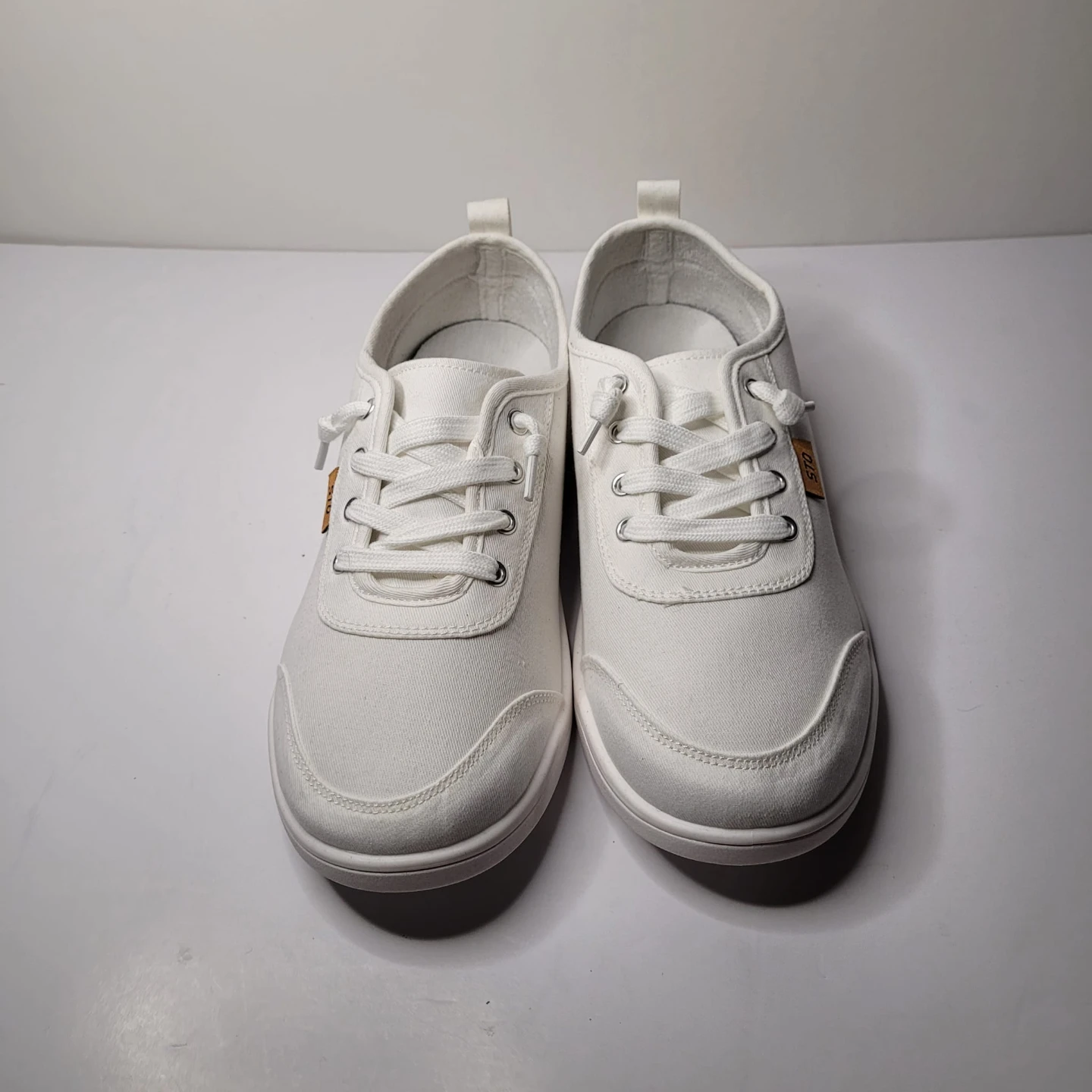 STQ EleeS White Canvas Sneakers