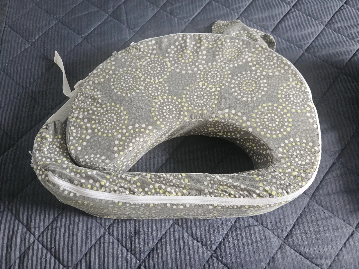 Nursing Pillow - photo 2