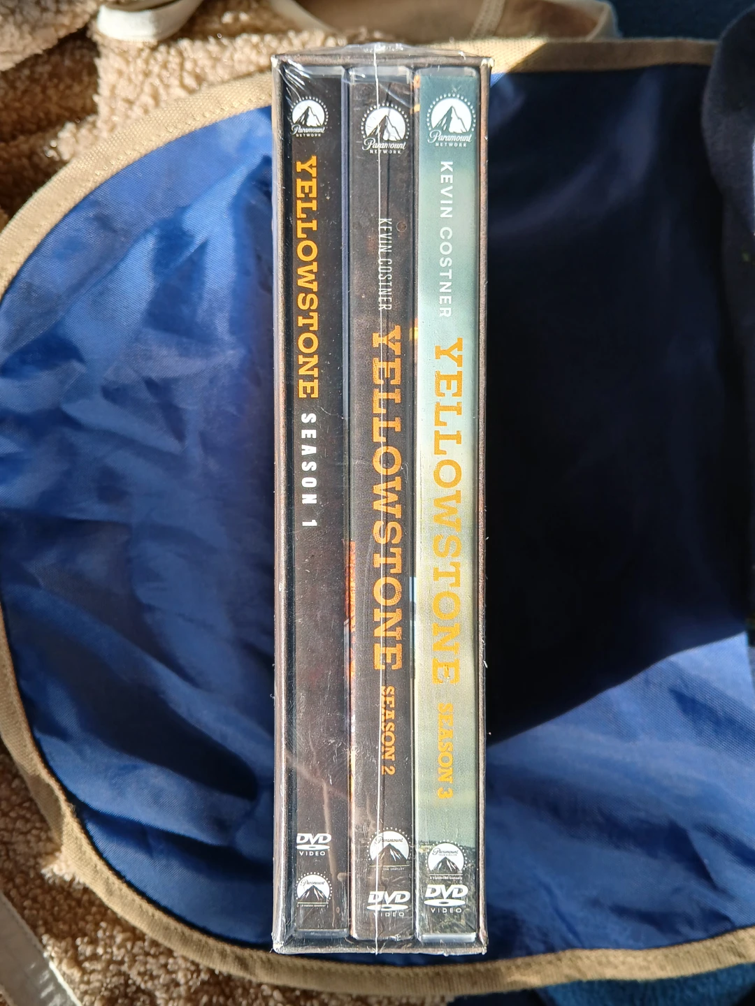 Yellowstone: The First Three Seasons Limited Edition Gift Set - photo 4