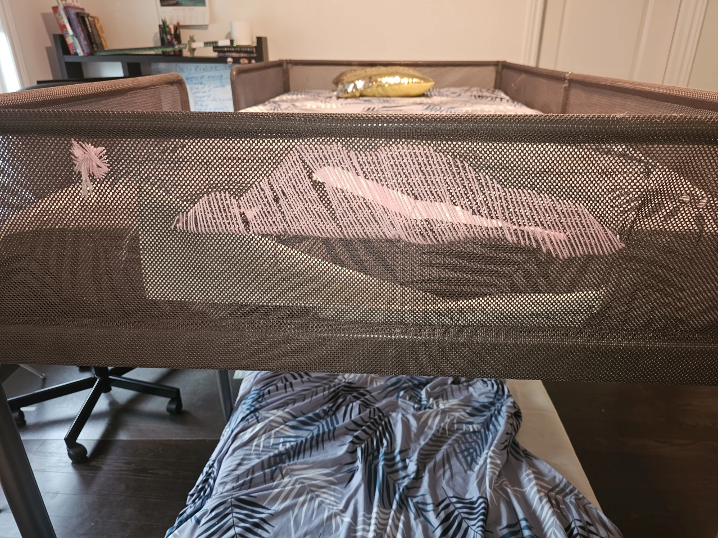 IKEA TUFFING Bunk Bed + 2 Mattresses - photo 2