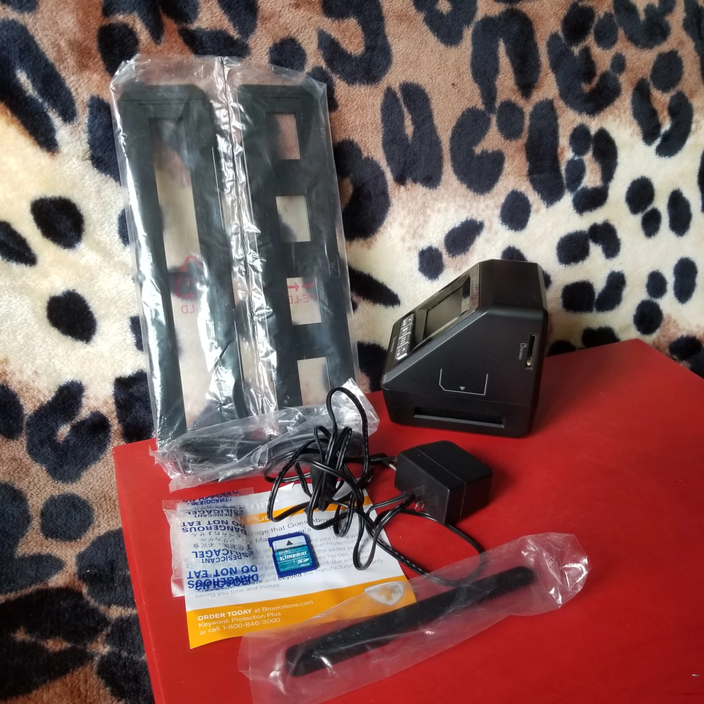 Brookstone iConvert Slide and Negative Scanner - photo 3