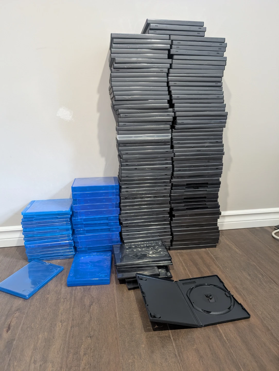 DVD and Blu-Ray Cases For Sale - photo 2