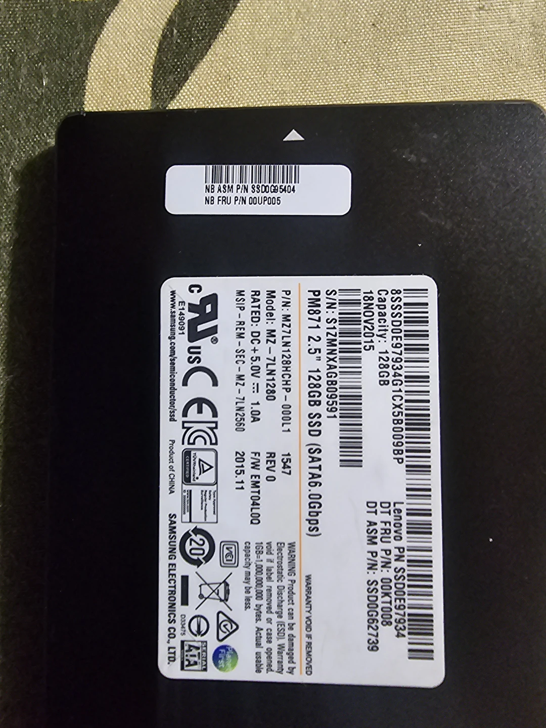 Samsung PM871 128GB 2.5 inch SATA SSD