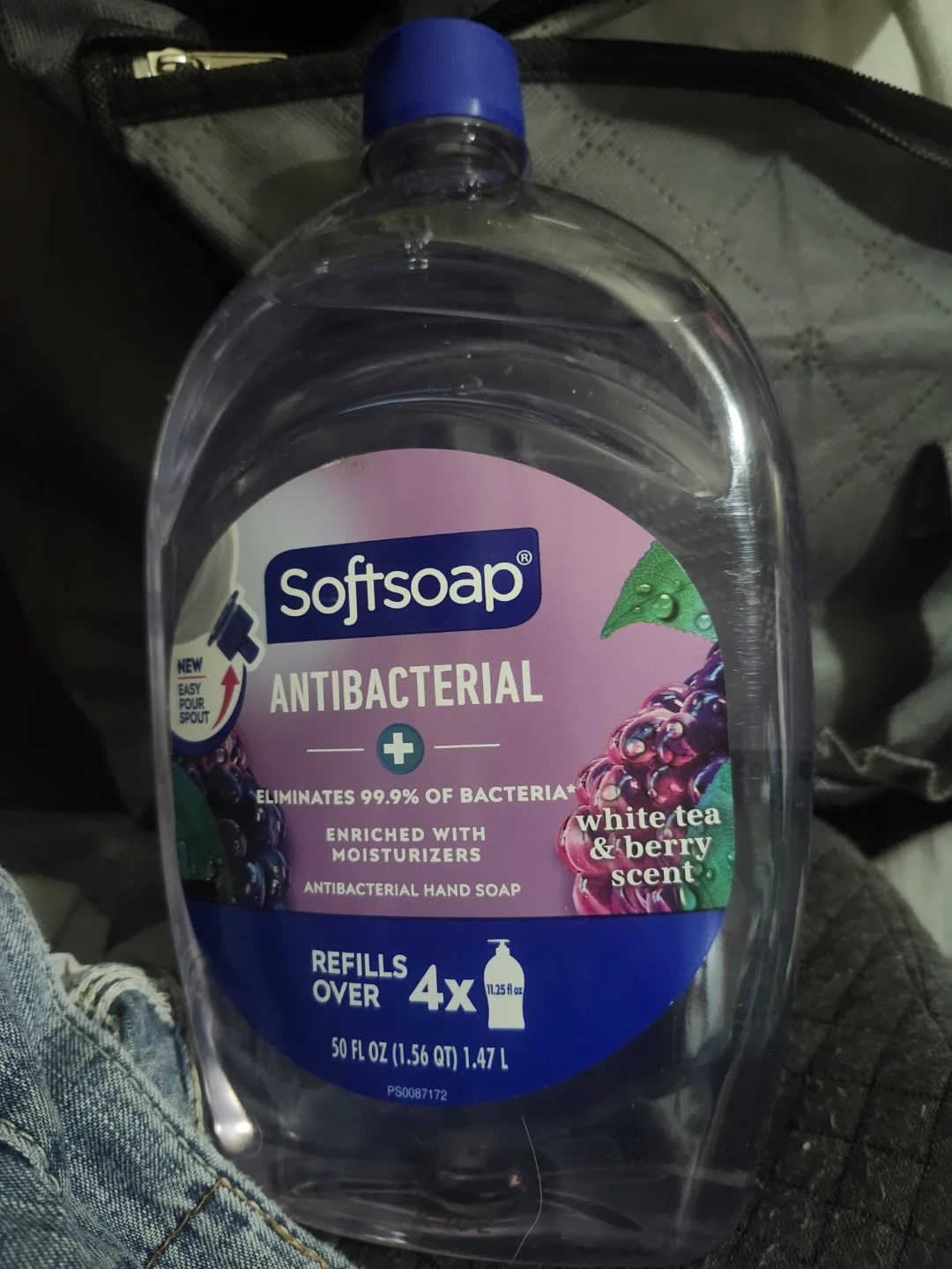Softsoap Antibacterial Hand Soap, White Tea & Berry Scent, 50 oz