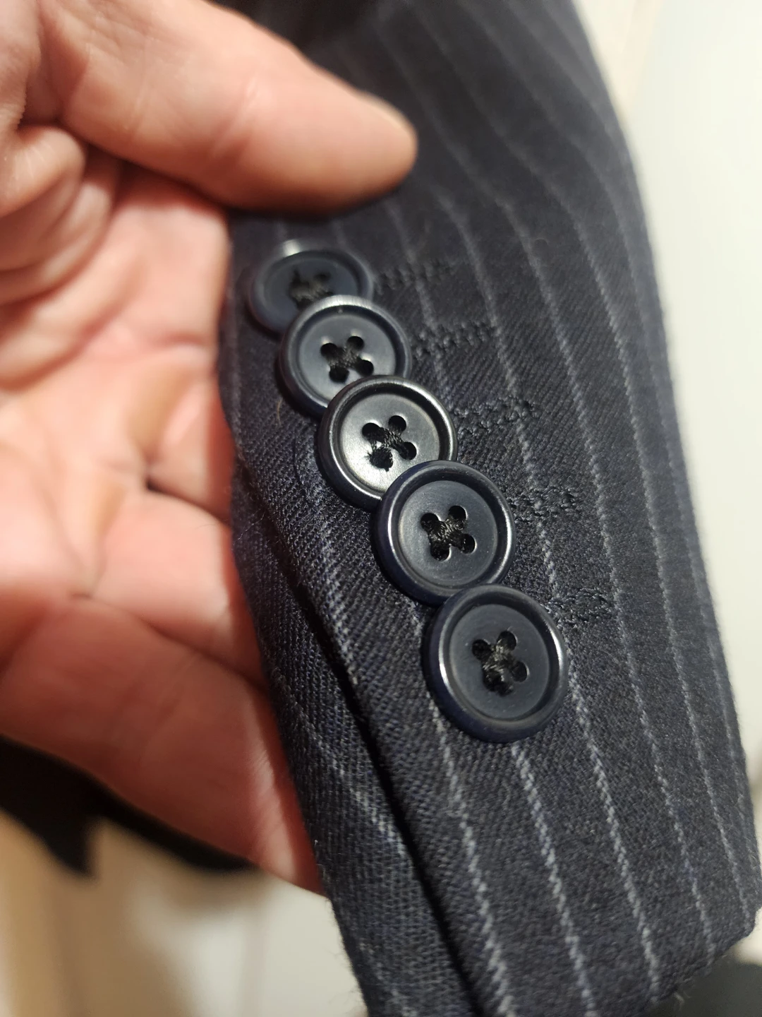 Super 100  Navy Blue Pinstripe Suit 42/36R - photo 5